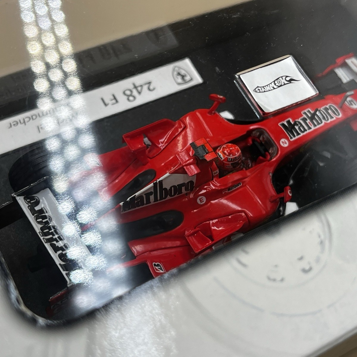 1/43F1ホットウィールフェラーリ248F1 ホットホイール フェラーリ 248F1フェリッペ・マンサ 1/43