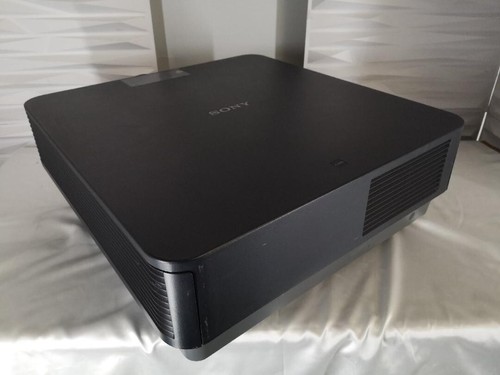 SONY HDMI-compatible commercial projector VPL-FHZ700L with lens VPLL-Z4011 japan - Afbeelding 5 van 13