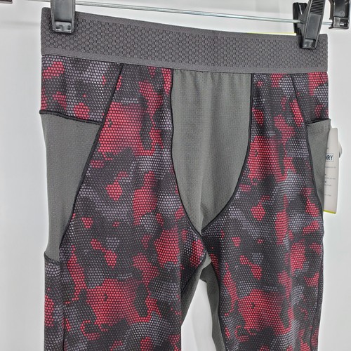 Old Navy Active Leggings Unisex Youth Medium (8) Red Black Camo Stretch NEW - Picture 4 of 15