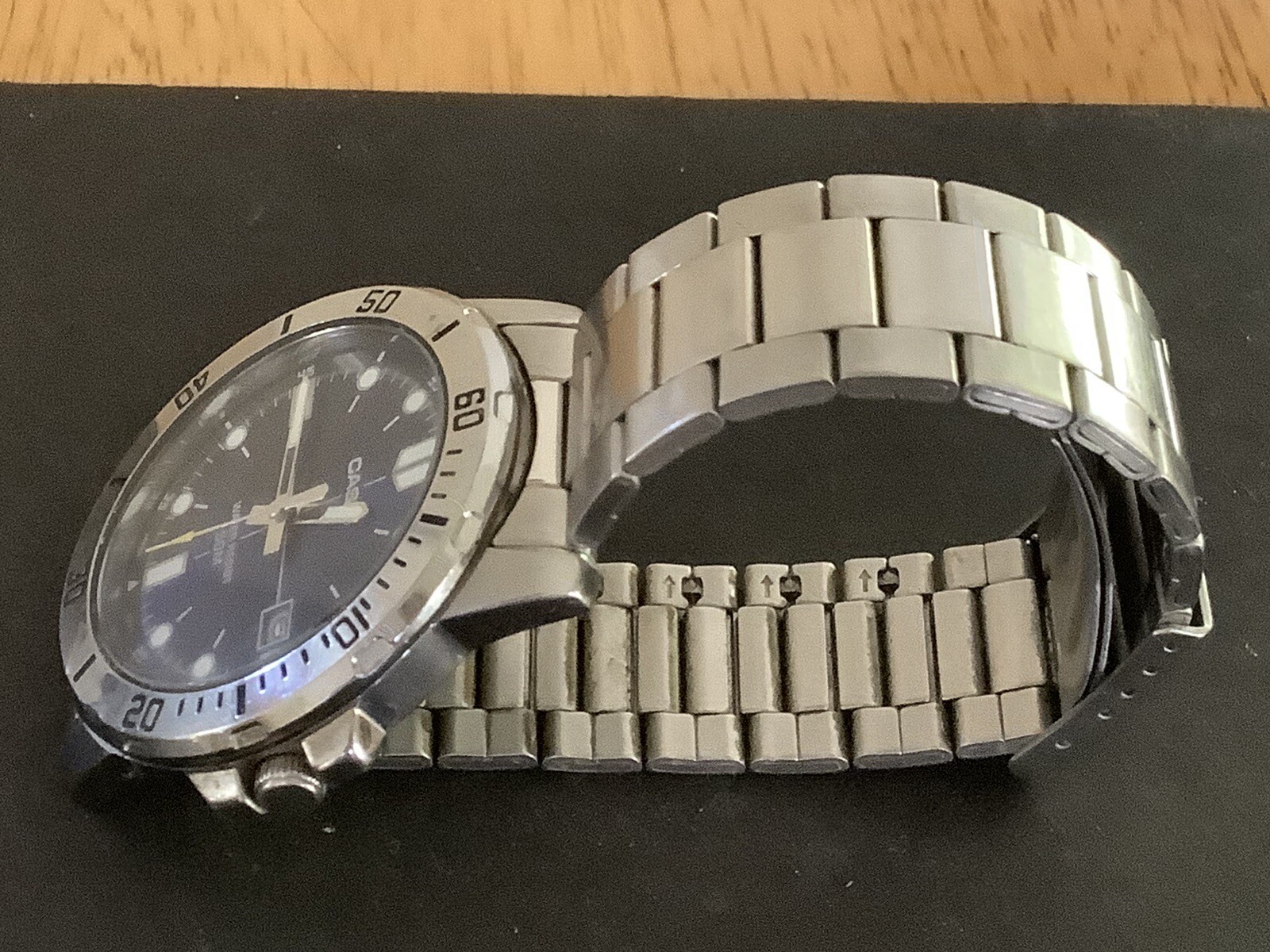 CASIO Diver Water Resistant 5bar Stainless Steel Round Wristwatch 5058 ...