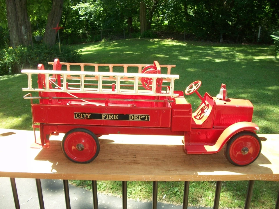 Steelcraft City Fire Dept. Грузовик с лестницей - Изображение 2 из 4