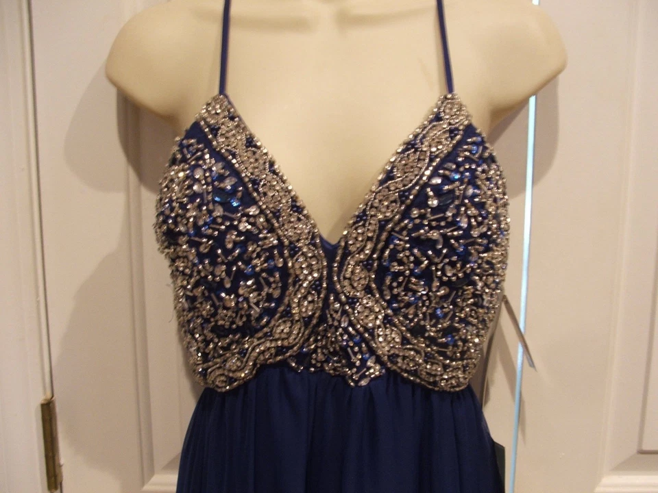 全新带标签 MY MICHELLE EVENING PROM 装饰无袖串珠礼服皇家蓝色 尺寸 1 — 第 2/4 张图片