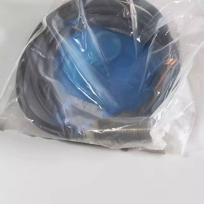 Proximity Sensor E2EM-X8C1 for Omron