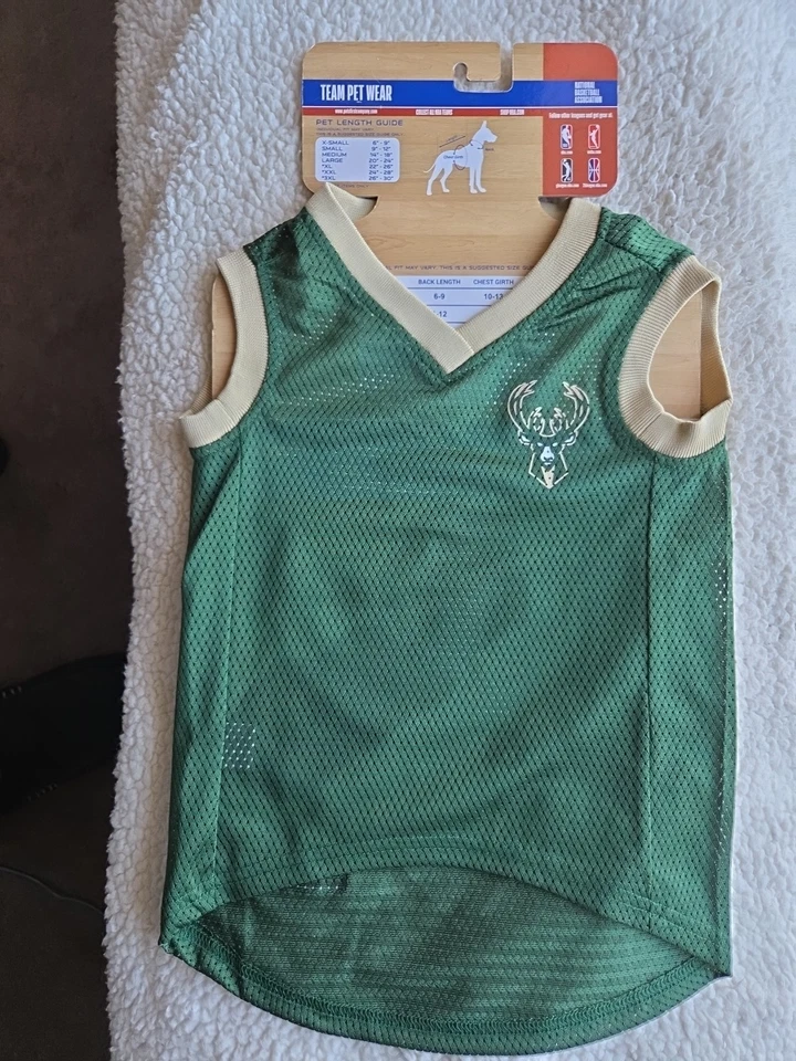 NBA TEAM PET WEAR MILWAUKEE BUCKS NBA TALLA GRANDE. Foto 3 de 4