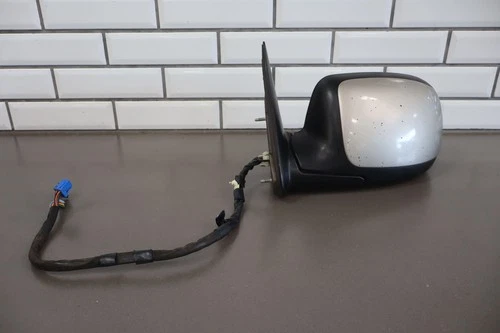 03-06 Chevy GMC GMT800 Left Power Signal (DL3) Door Mirror Light Pewter 11U OEM