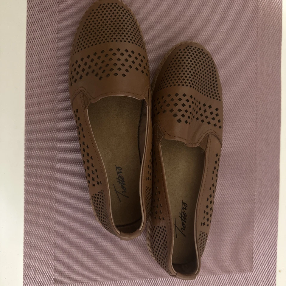 Zapatos cómodos Trotters Royal sin cordones para equipaje talla 9 Foto 3 de 4