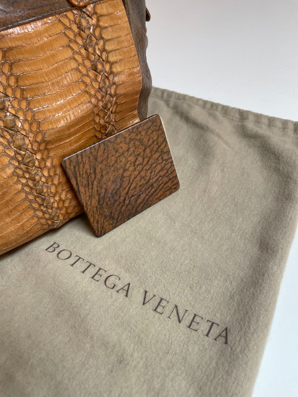 AUTHENTIC BOTTEGA VENETA DESIGNER BAG - image 14