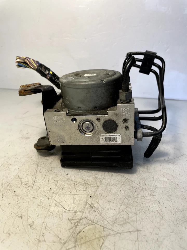 Módulo de bomba de freno ABS antibloqueo Lincoln MKZ 2017-2020 OEM FF4-Q10 Foto 2 de 4