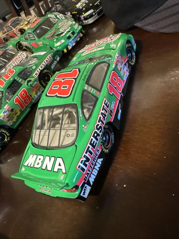 Coche diecast Bobby Labonte NASCAR Circuit City 1/24 #18 Interestatal Foto 2 de 2