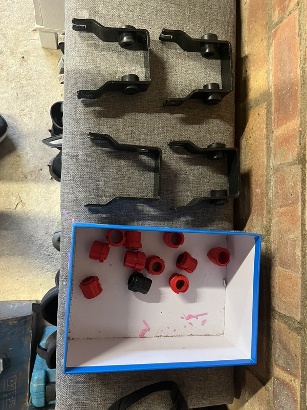 4 x Peruzzo Cycle Bicycle Genova Front Fork Axle Adapter