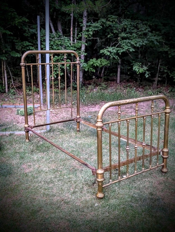  Antique c. 1900 Simmons Iron & Yellow Brass Bed Frame - Complete with Rails