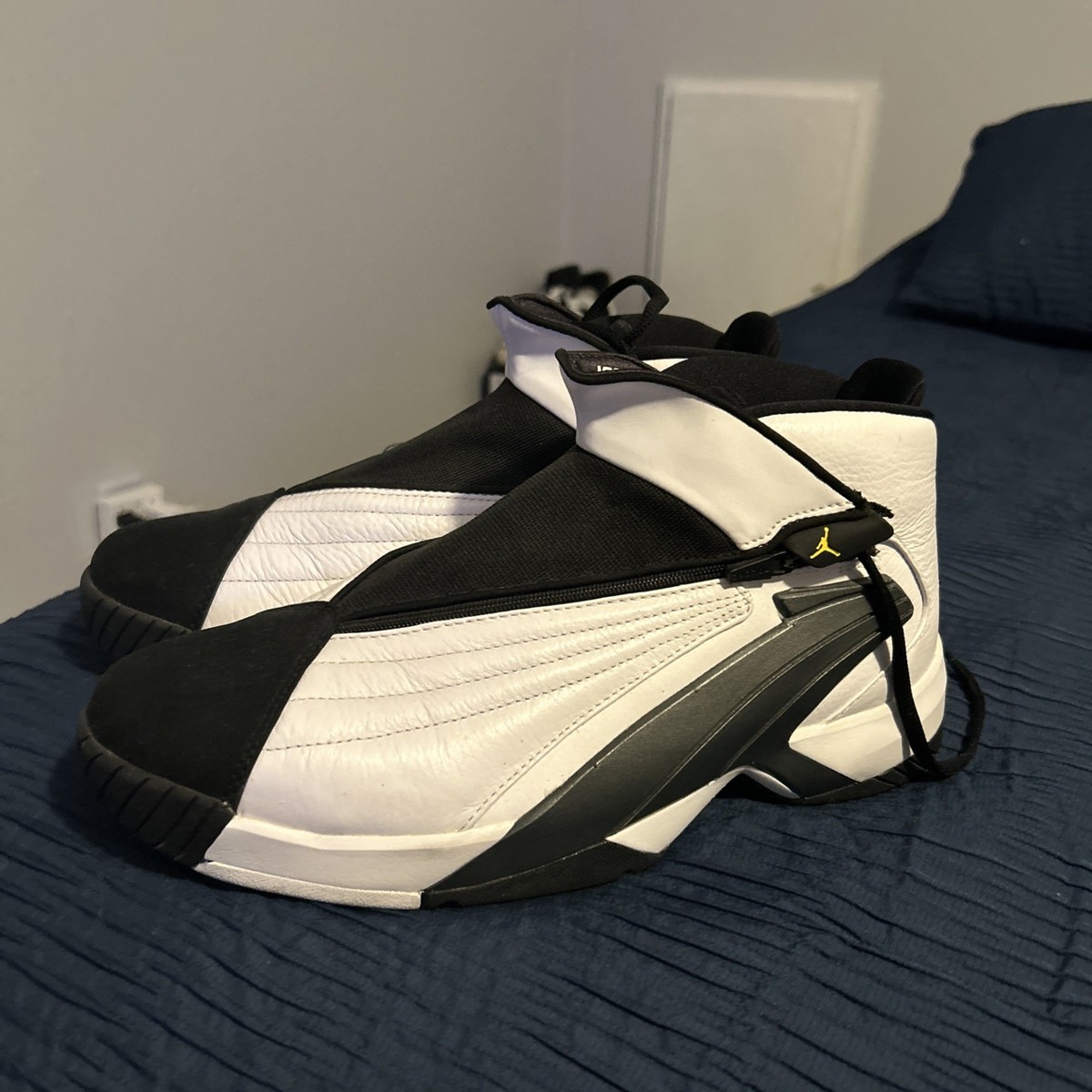 Size 12 Jordan Jumpman Swift White Black