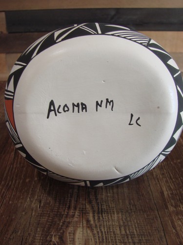 Native American Fine Line Hand Painted Wedding Vase by L. Concho - Picture 6 of 6