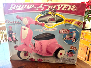 RADIO FLYER TRICYCLE NEW IN UNOPENED BOX