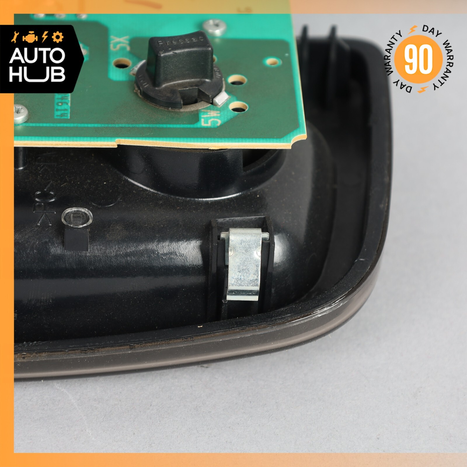 03-19 Maserati GranTurismo Interior Overhead Dome Light Lamp 990096 OEM
