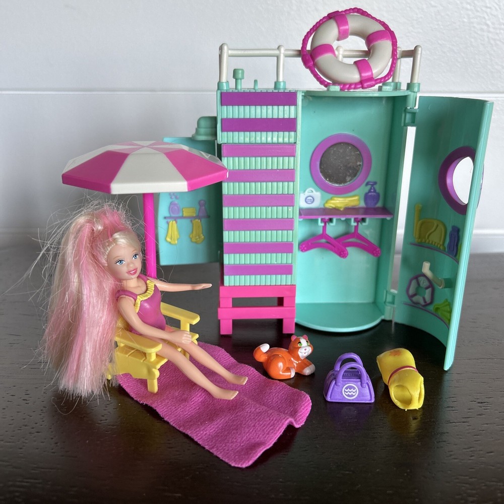 Mattel 2002 Splashin' Fashion Polly Pocket Lifeguard Tower