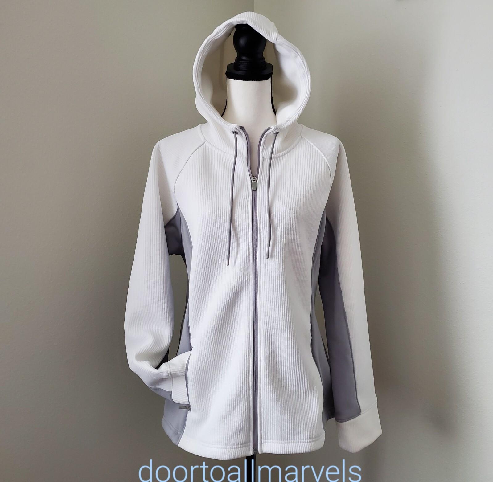 Swiss Tech Hooded Jacket Fleece Back 