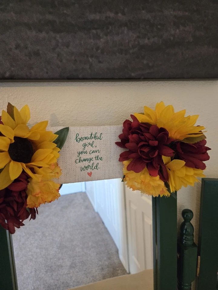 Tocador de maquillaje acabado Foto 2 de 4