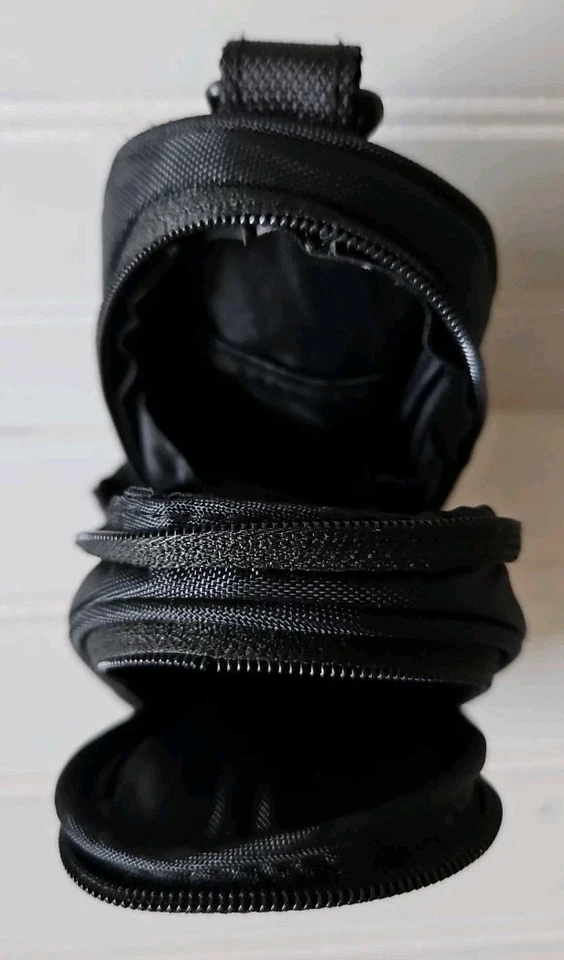 Estuche blando negro para cámara Sony de lona compartimentos con múltiples cremallera  Foto 3 de 4