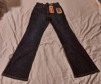 Levi's Women's Jeans. 4 MEDIUM, PERFECTLY SLIMMING BOOT CUT 512.  NEW WITH TAGS