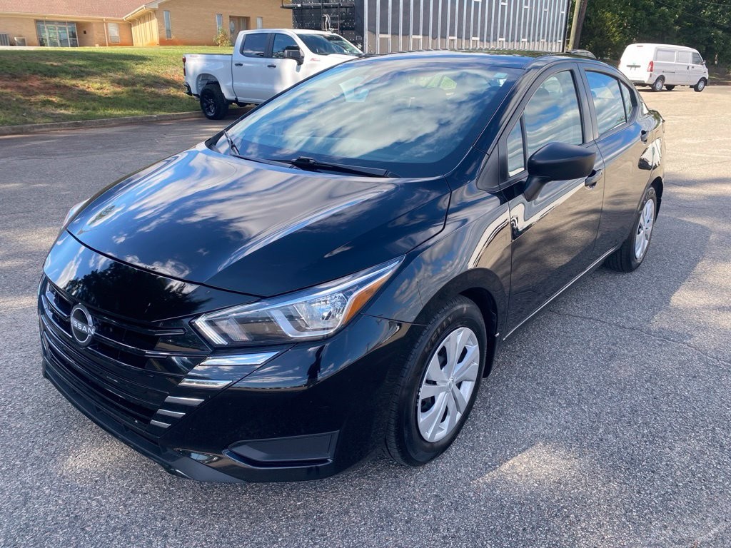 2024 Nissan Versa 1.6 S