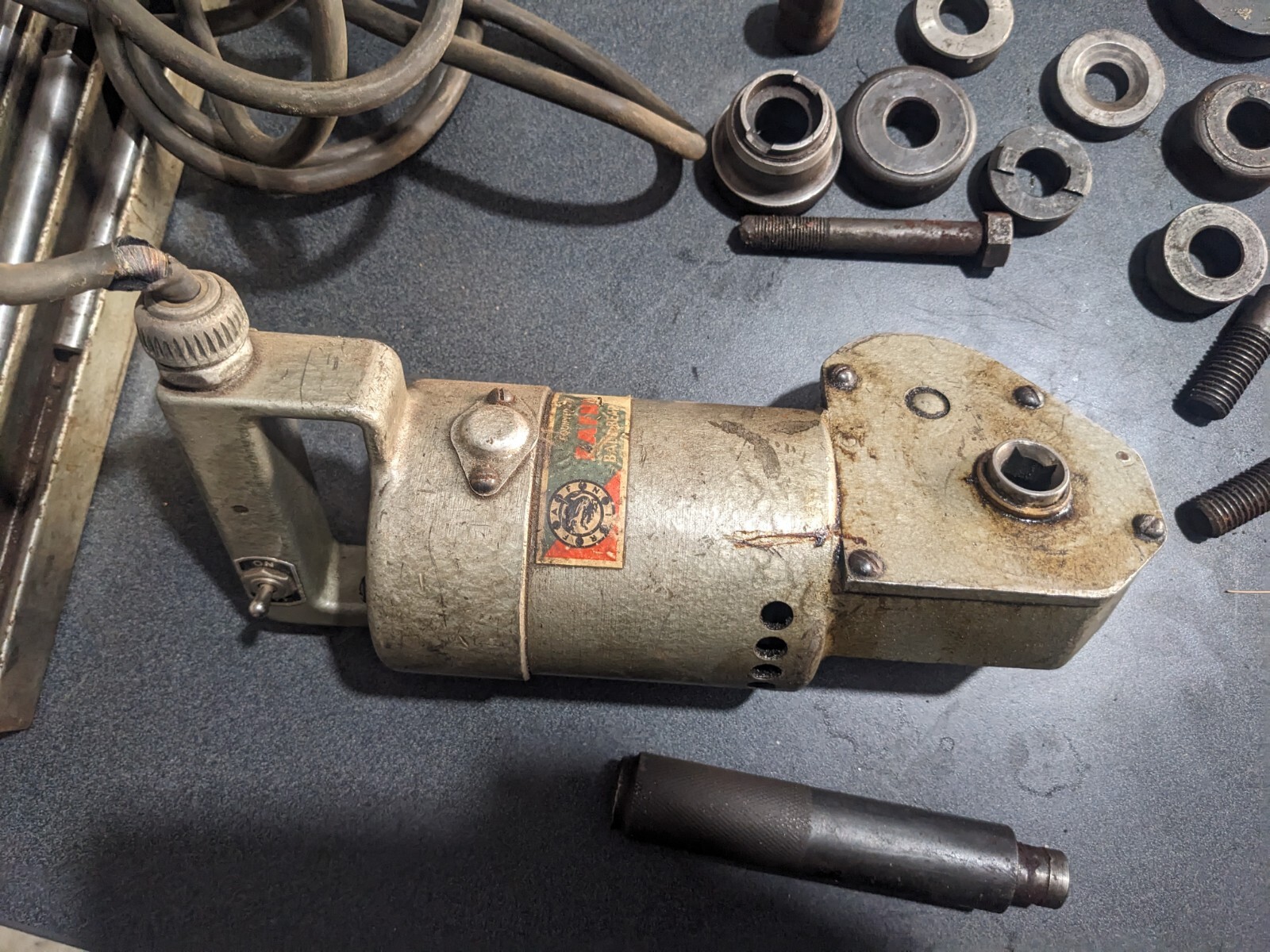 K. O. LEE KNOCK OUT VALVE SEAT GRINDER TOOL KIT R55 B With Accessories