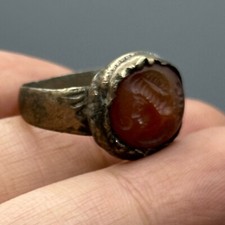 Old ancient Roman agate ring with king image intaglio