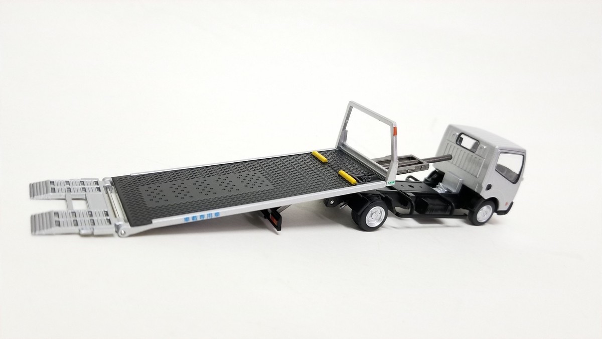1:64 Tomica LV-N144b Nissan Atlas F24 Safety Loader Limited