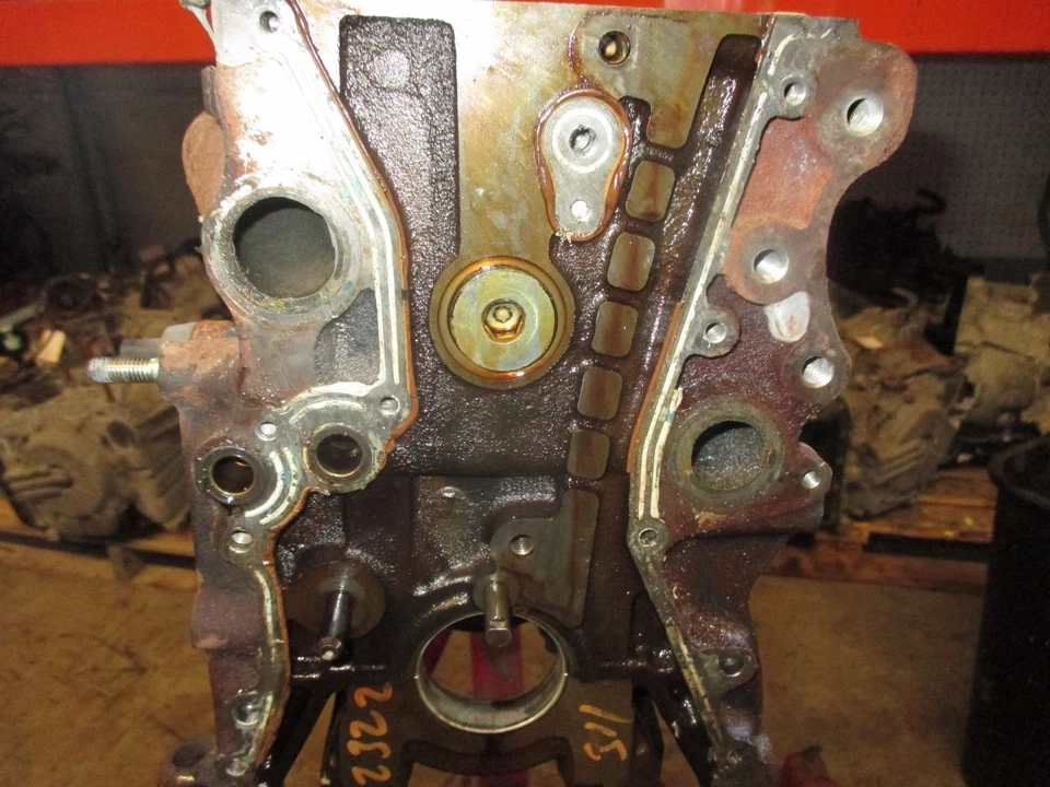 Nissan Sentra 2005 fabricante de equipos originales QG18DE motor bloque de cilindros desnudo Foto 4 de 4