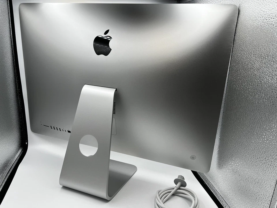 ⭐️ Apple iMac 5K 27" 2017 4.2 GHz Intel Core i7 1TB SSD 40GB RAM Pro 8GB GFX ⭐️ - Image 4 of 4