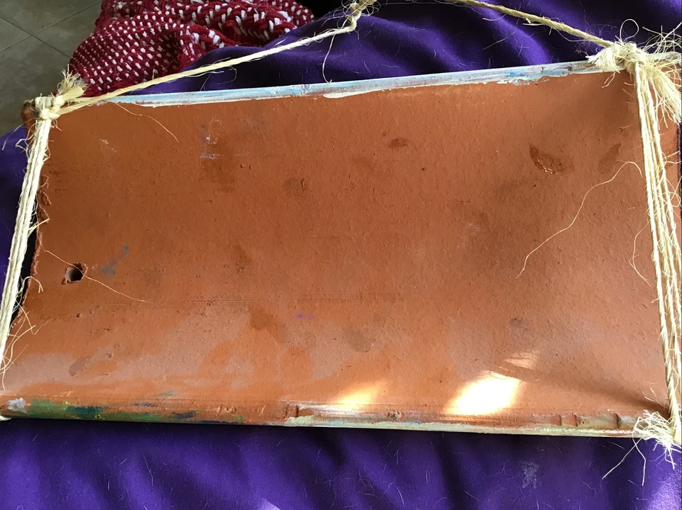 Hermosa decoración de pared de terracota 12” de largo 7” de alto firmada México Foto 4 de 4