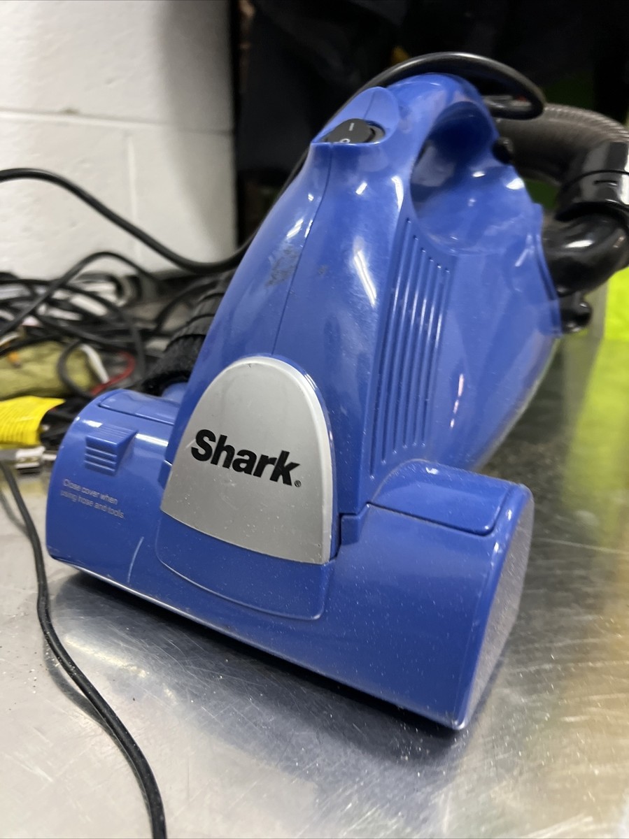 Shark V15Z Bagless Cyclonic Hand Vacuum Cleaner Blue - Works Great