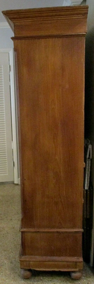 Librería con cajón inferior de cuatro estantes frontal de vidrio inglés de finales del siglo XIX Regency  Foto 2 de 4