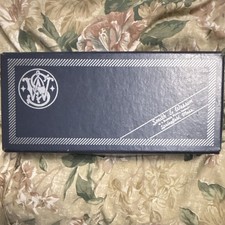 Smith Wesson Model 19 .357 Combat Magnum Revolver Manual Box 1978 Vintage Smith Wesson Model 19 .357 Combat Magnum Revolver Manual Box 1978 Vintage
