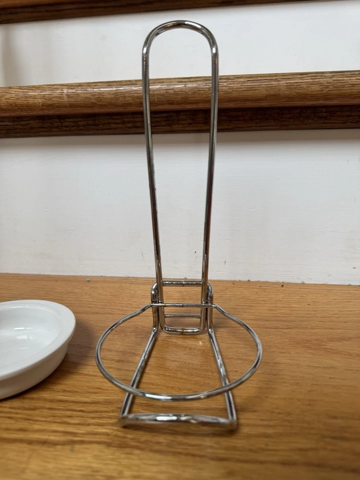 Retired Pampered Chef Ladle Spoon Rest #1678 Metal White Round Ceramic Dish - Image 4 of 4