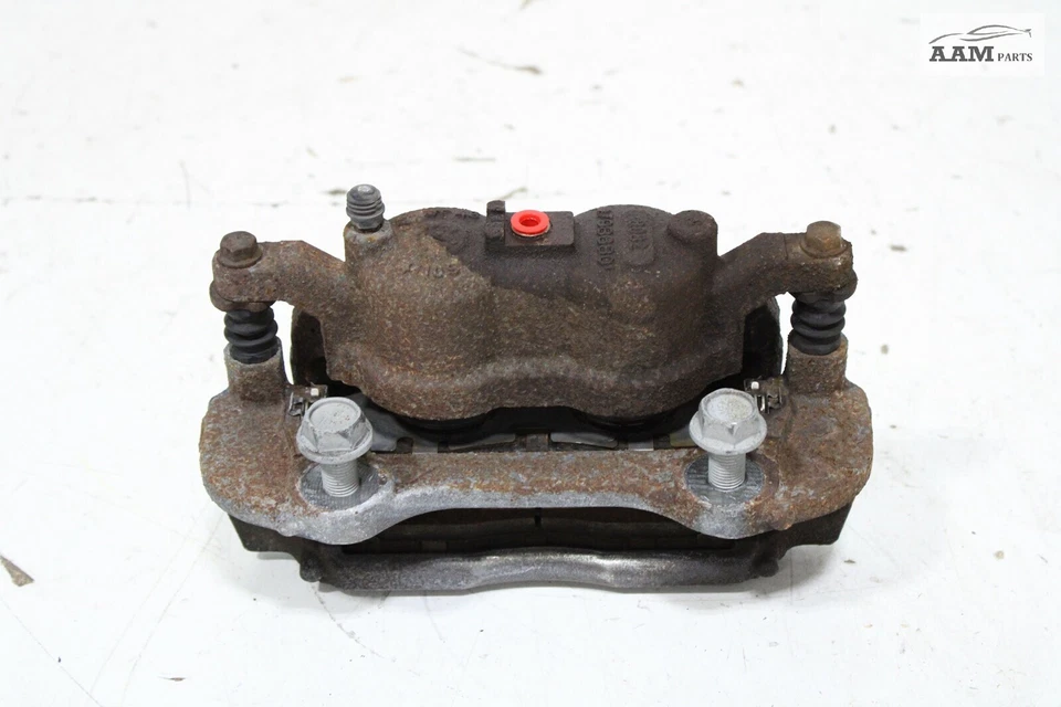 Chrysler Pacifica 2018-2020 tracción delantera izquierda lado del conductor ABS pinza de freno OEM Foto 3 de 4