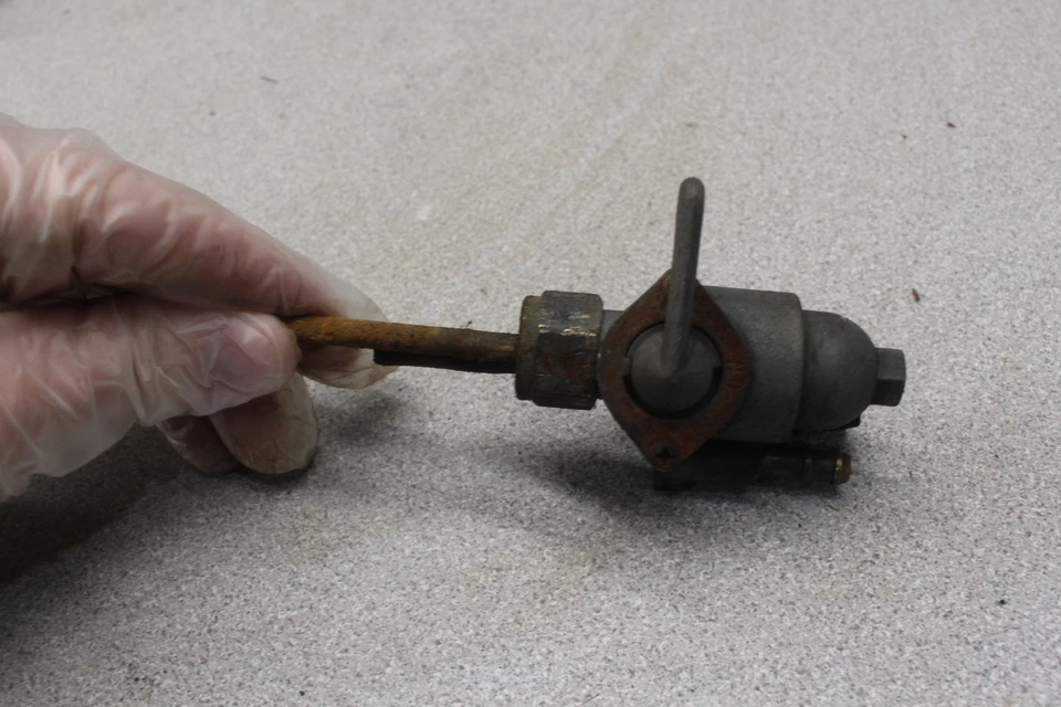 Honda CB360T 1975 tanque de gasolina Petcock R1-9367,dm Foto 2 de 4