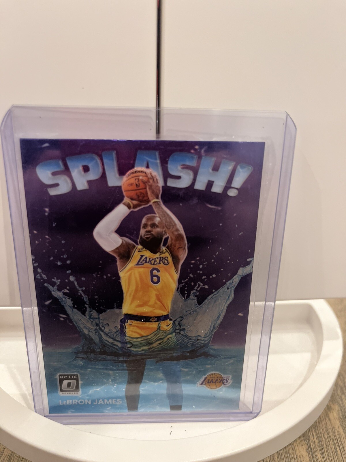 2022-23 Optic Splash Purple Prizm Lebron James #15