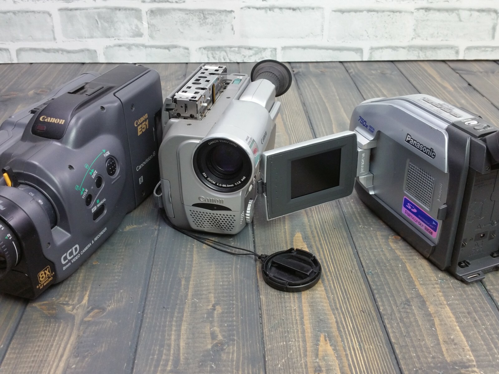 LOT 5 Sharp 8MM Video Camcorder VLA111U VLAH150U VLH890U VLH420U