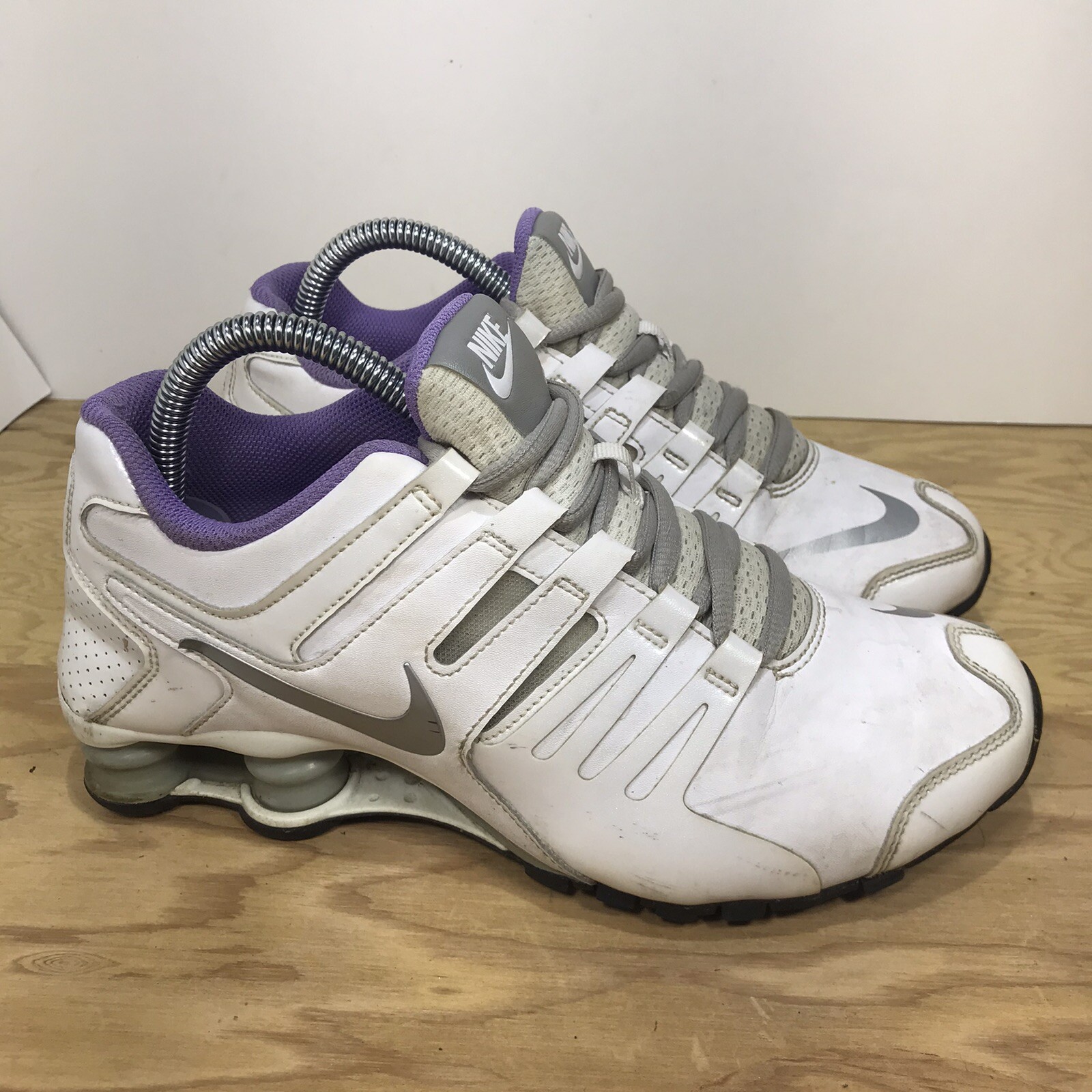 nike shoes color purple