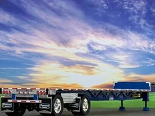 1/64 DCP BLUE/SILVER TRANSCRAFT STEPDECK W/  WHEEL BOX