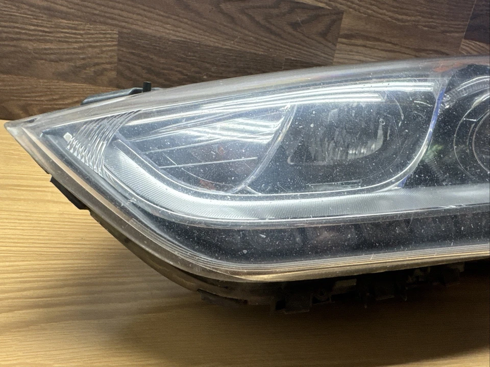 Hyundai Veloster 2012-2017 halógeno con faro LED DRL lado izquierdo del conductor OEM Foto 2 de 4