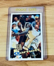 1995-96 Topps Basketball Rookie Card – Kevin Garnett #237 RC KG. rookie card picture