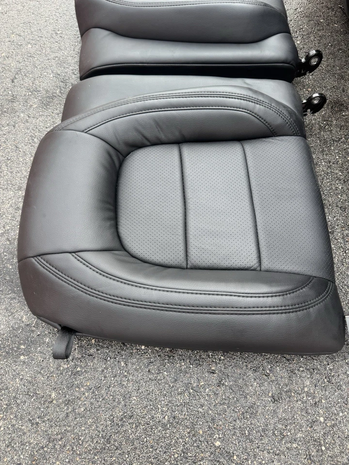 2024 FORD MUSTANG GT S650 PREMIUM REAR SEAT SET LOWER & UPPER LEATHER BLACK OEM - Image 4 of 4