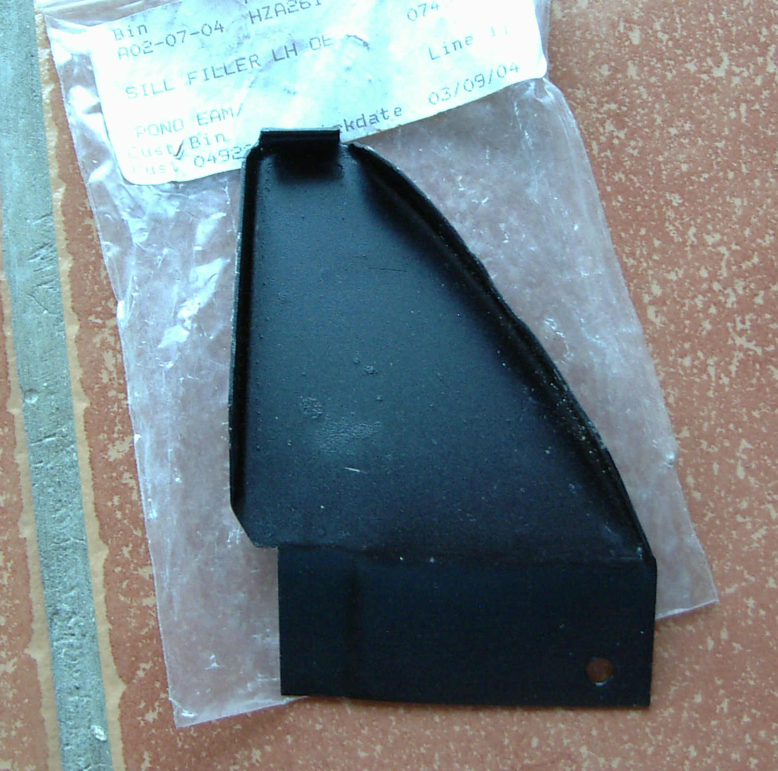 MGB / BGT LH Sill Filler OE / Left Door Threshold Cap EO eBay