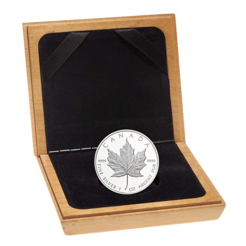 1989 $5 Commemorative Maple Leaf Issue - Pure Silver Coin 1 oz. Box & COA