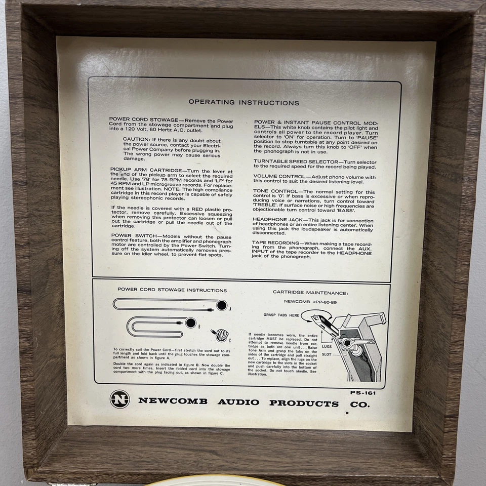 Reproductor de discos portátil Newcomb EDT-12 C DE COLECCIÓN 4 velocidades 16/33/45/78 LEER Foto 2 de 4