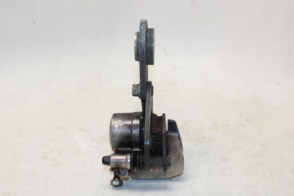 Pinza de freno trasera Kawasaki Gpz750 Zx750a 1983 con soporte de montaje Foto 4 de 4