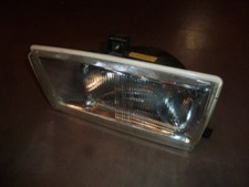 Feu avant (phare) Peugeot 104