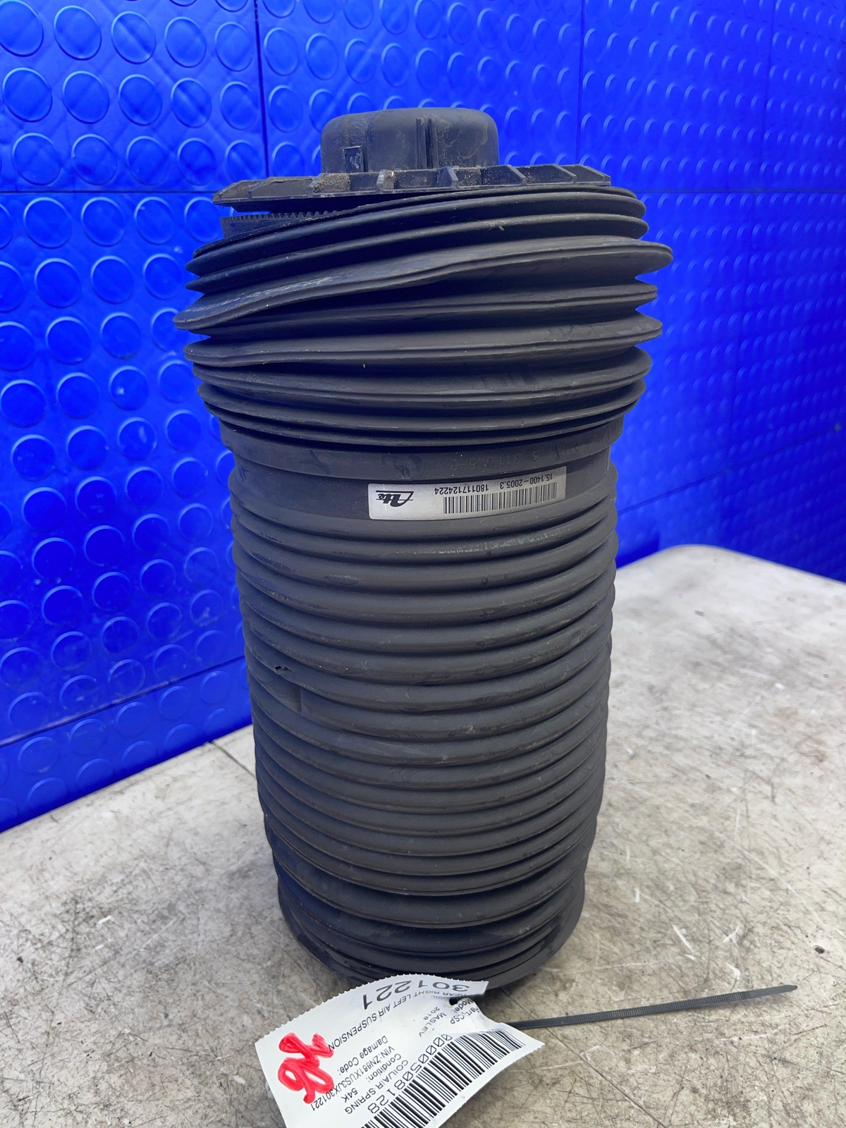 2017-2022 MASERATI LEVANTE OEM REAR RIGHT LEFT AIR SUSPENSION SPRING BOOT BAG